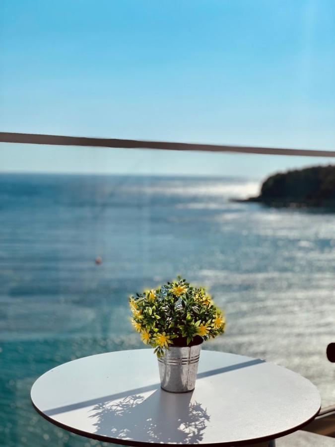 Bed and Breakfast Ionian Terrace Himarë Exterior foto